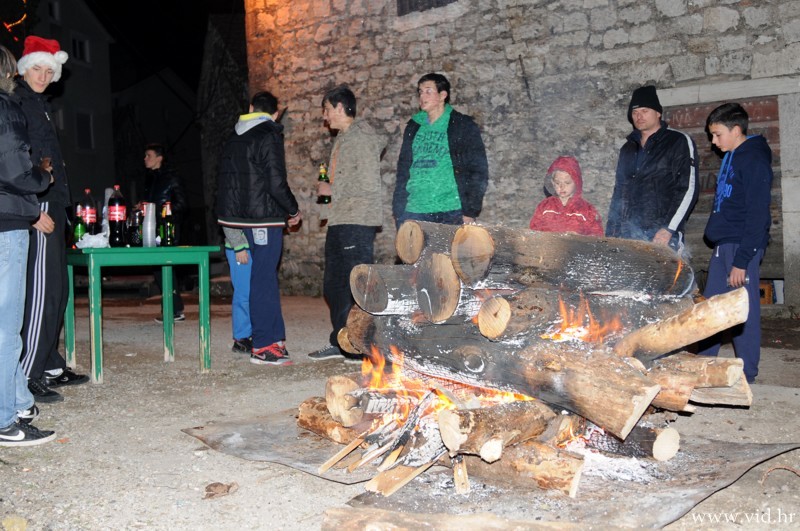 Badnjak (03)